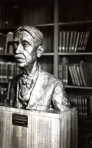 Bust_John_Dewey_Black_and_White_Library