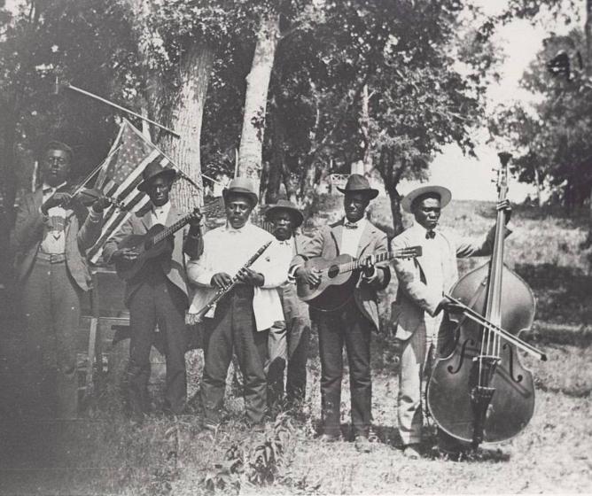 Emancipation_Day_Celebration_Band_June_1900_Texas